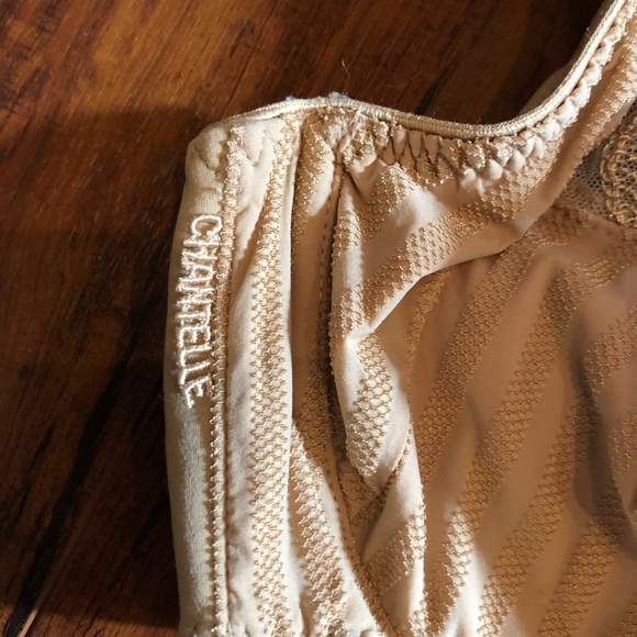 Vintage Chantelle Embroidery Underwire Lace Bra 34C - Picture 3 of 4